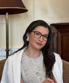  Matematika �s k�mia mag�ntan�r: Kov�cs R�ka profilk�pe