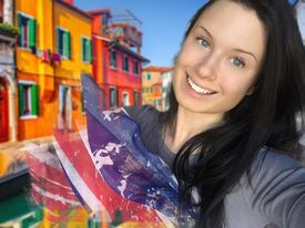  Angol mag�ntan�r: P�k J�lia profilk�pe